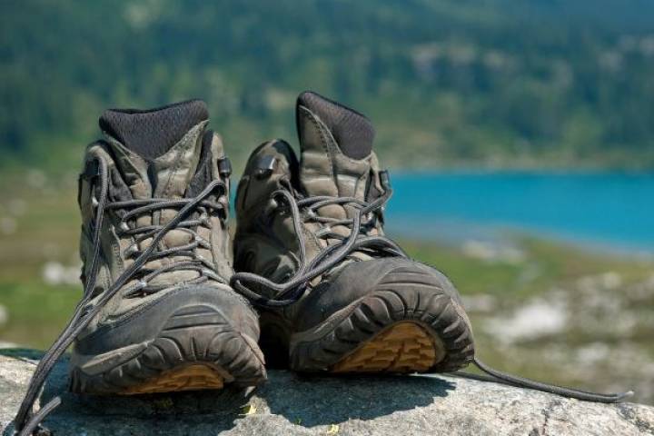 Jak wybrać odpowiednie buty na przygodę z trekkingiem